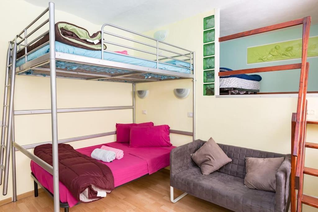 Naiadis Apartment *